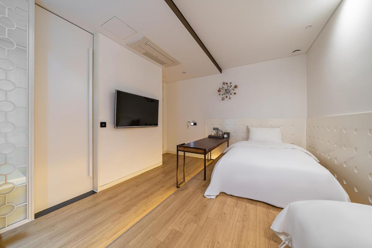 Hotel The Designers Kondae Seoul Exterior photo